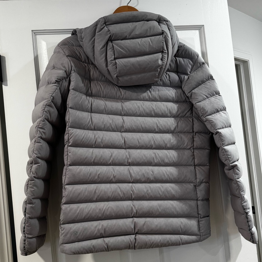 Lululemon Men Navigation Down Jacket Medium Gray - image 8